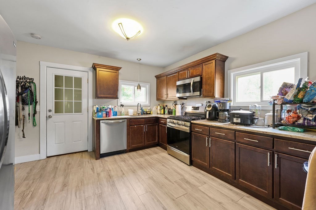 31 Alderman St