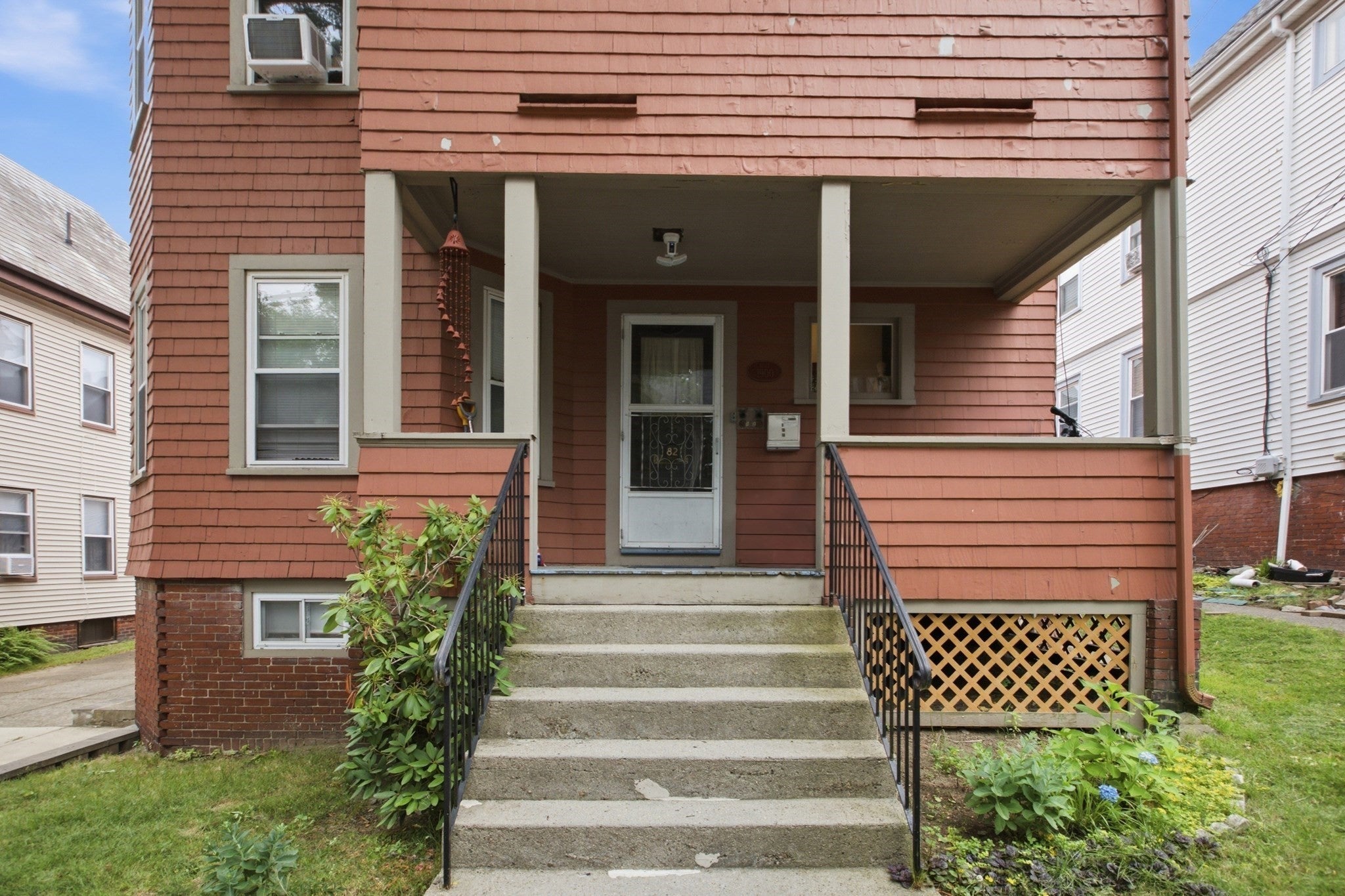 82 Electric Ave
