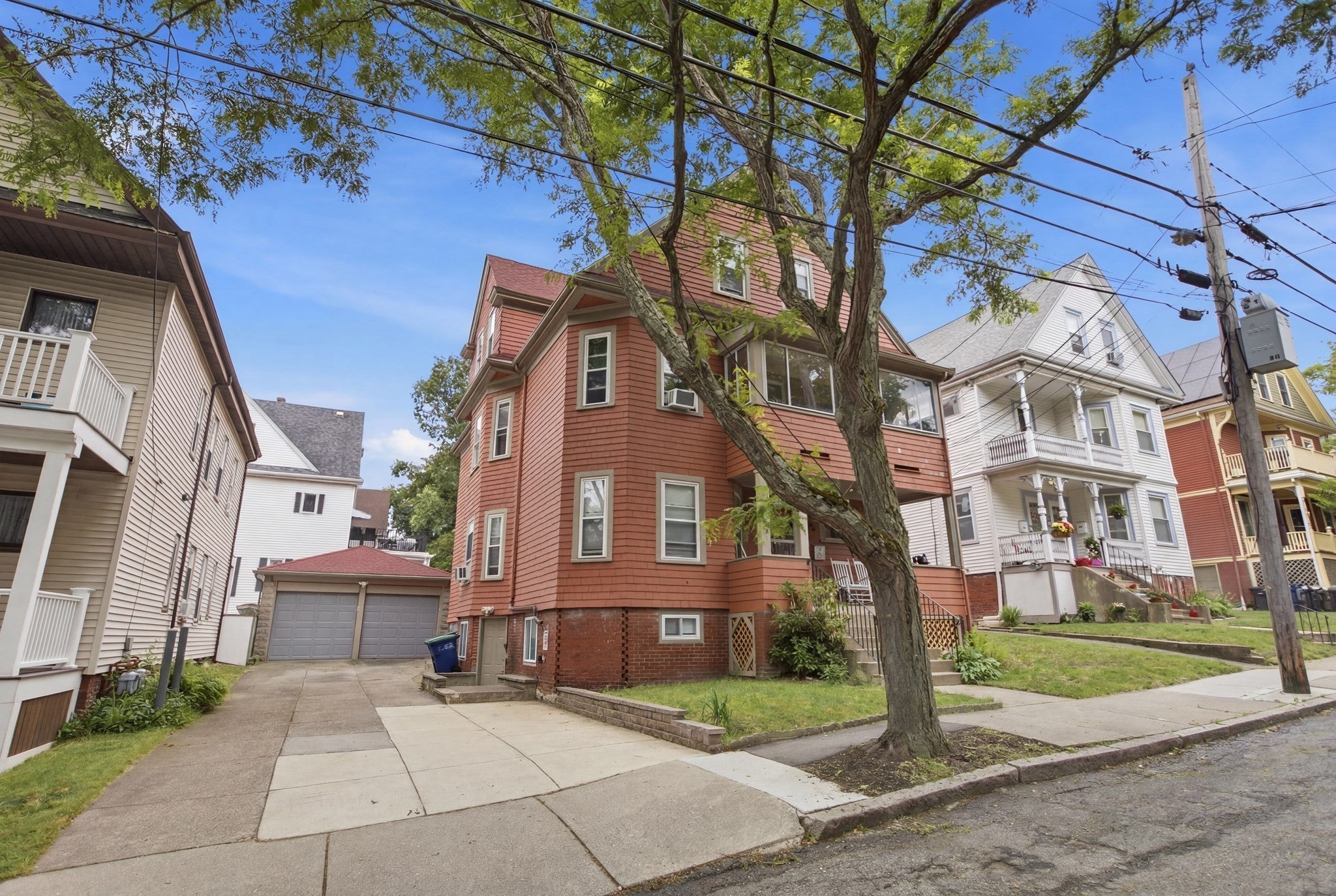 82 Electric Ave