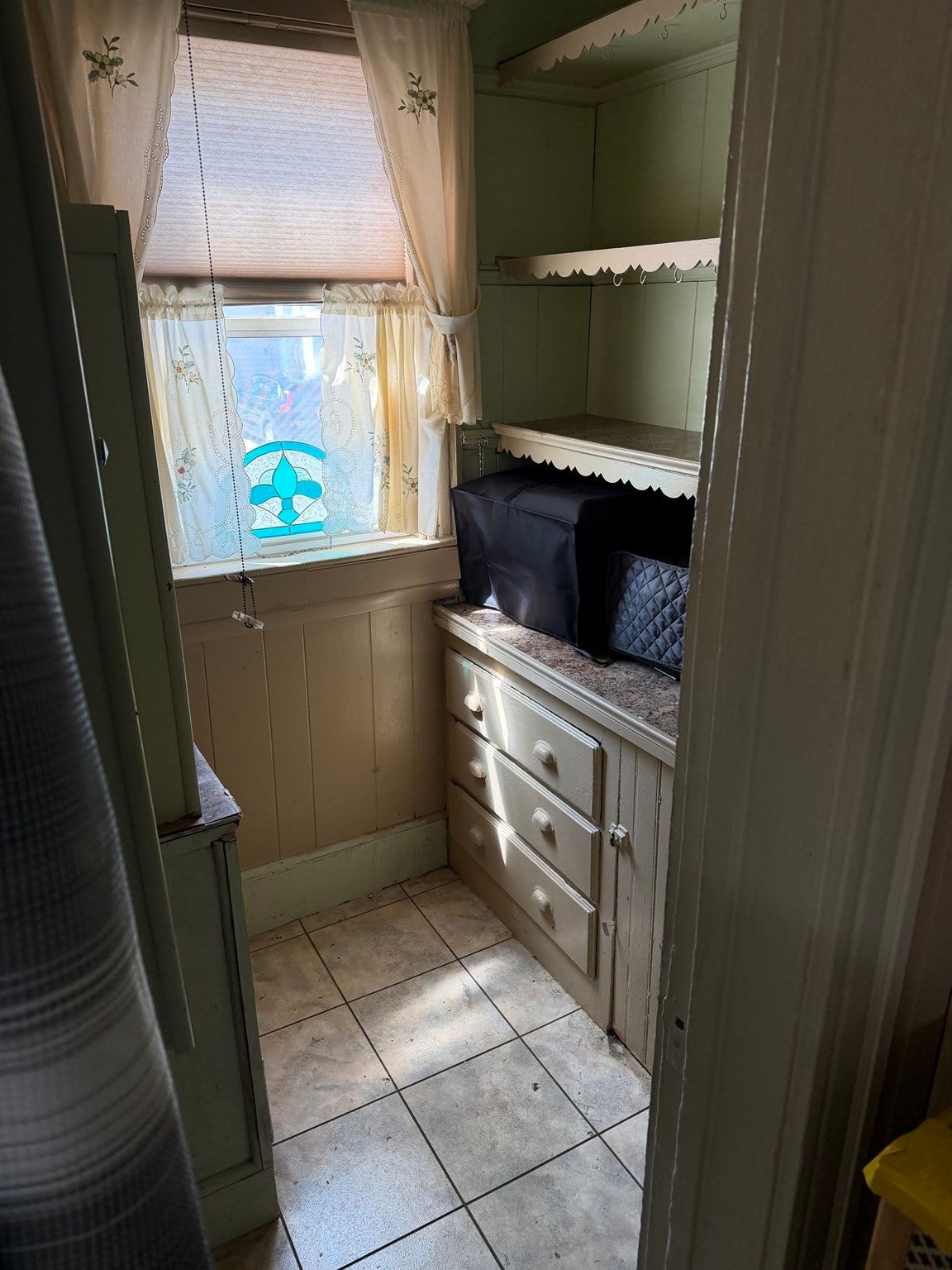 Photo of 495 Pond St, Braintree, MA