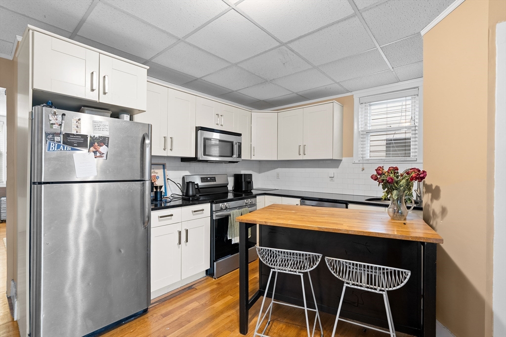 674 Saratoga St #B, Boston, MA Photo #1