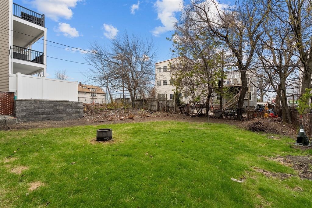 674 Saratoga St #B, Boston, MA Photo #16