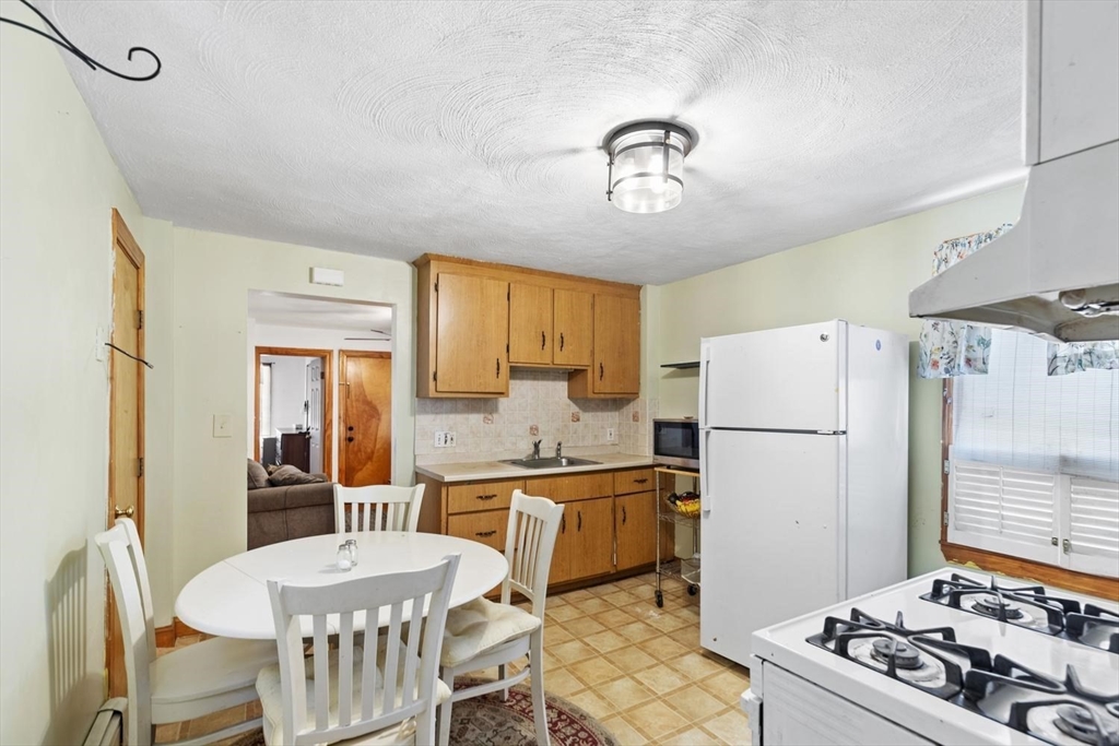 59 Woodville St