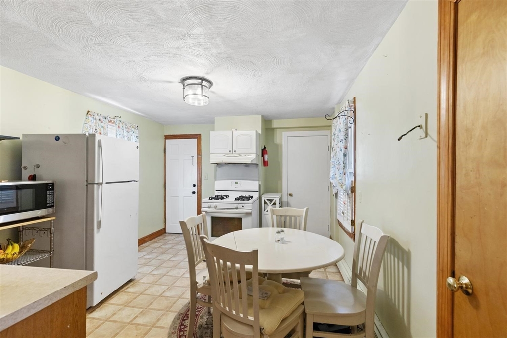 59 Woodville St