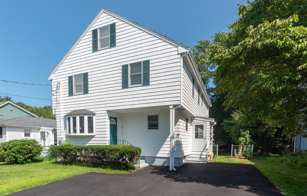 Photo of 7 Norton Rd, Lexington, MA