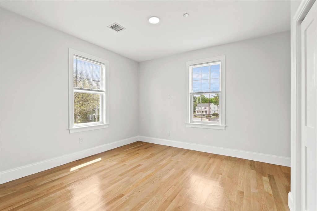 4 Wakefield Ave #4, Wakefield, MA Photo #23