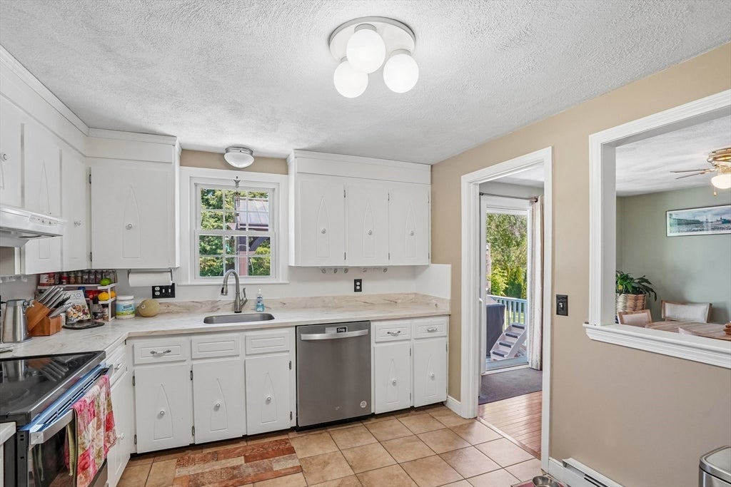 82 Concetta Dr
