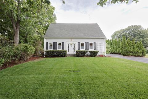 417 Mount Hope St North Attleboro MA 02760
