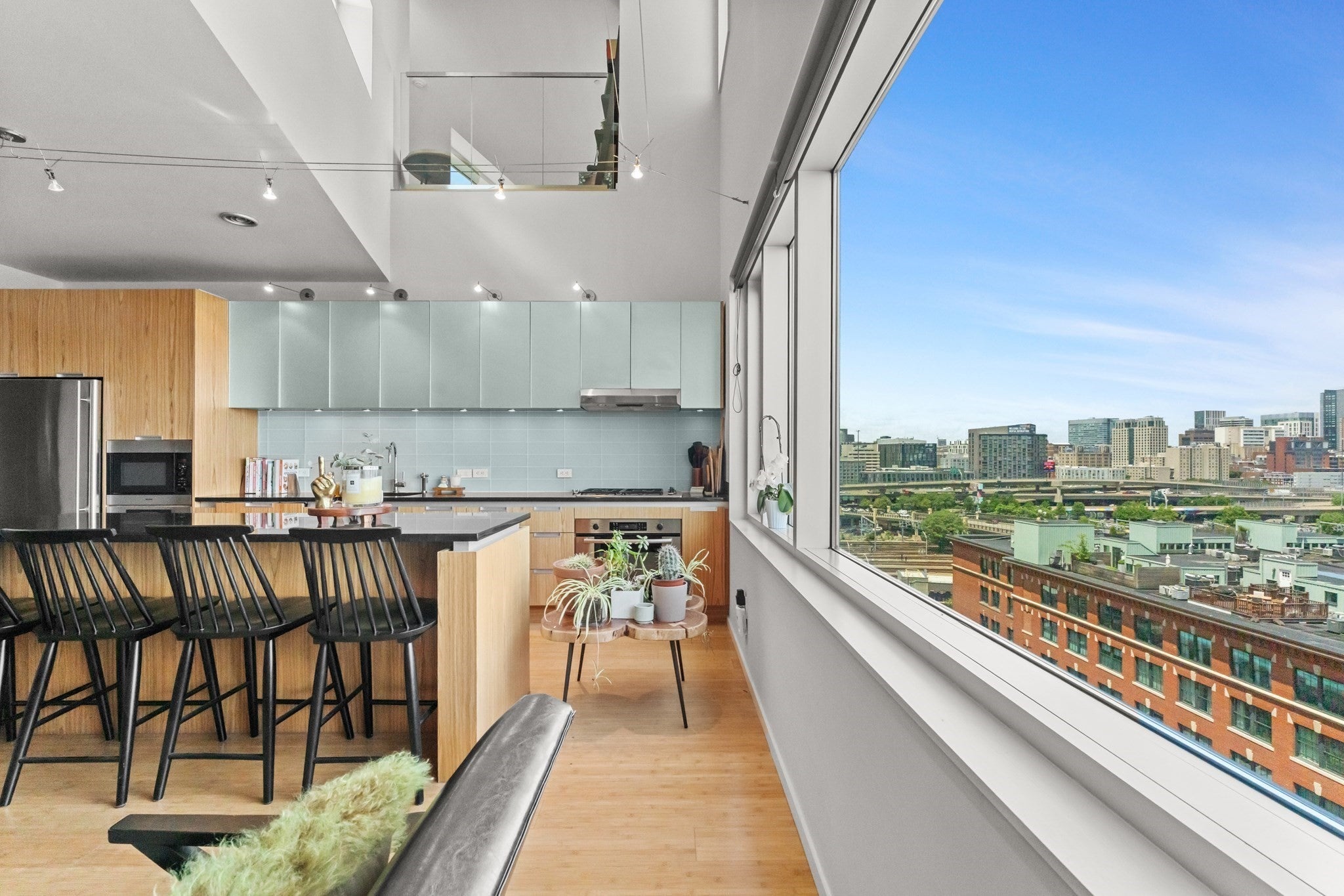 141 Dorchester Ave 711