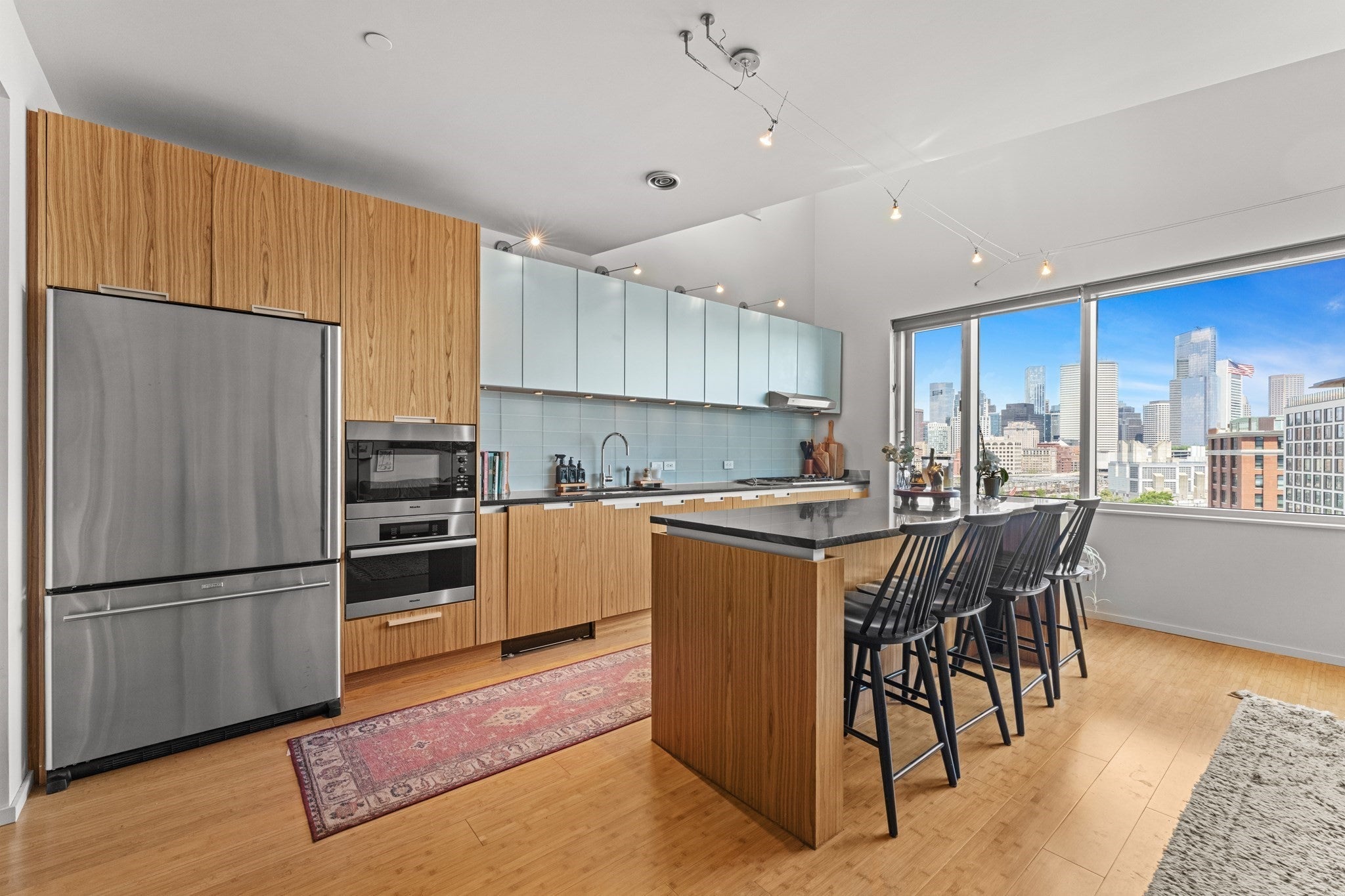 141 Dorchester Ave 711