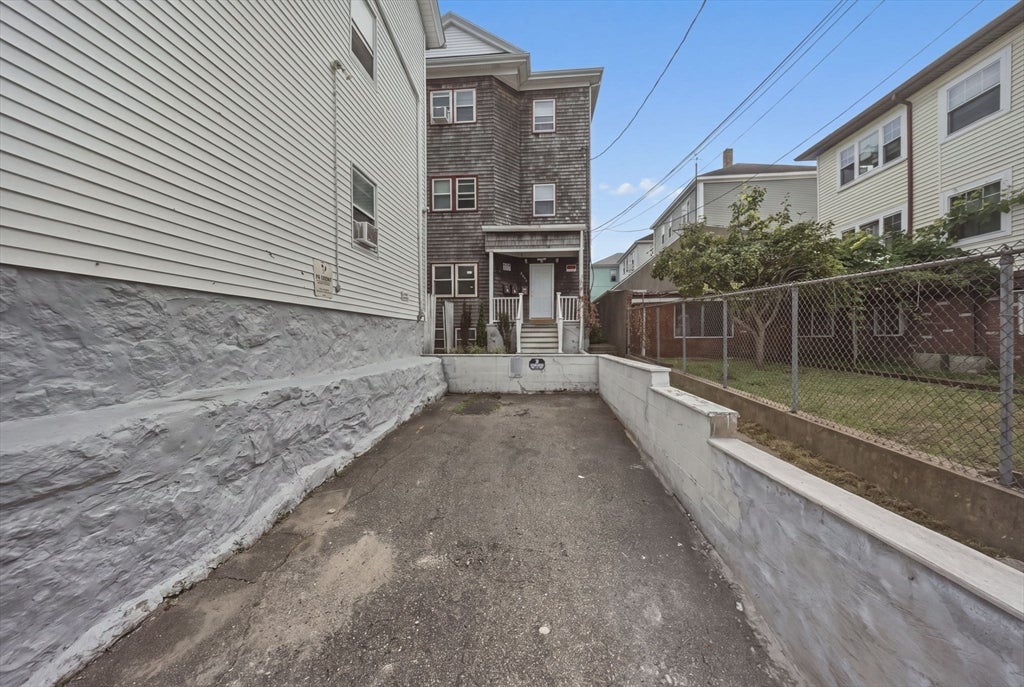 231 County St, Fall River, MA, 231 County St, Fall River, MA Photo #39