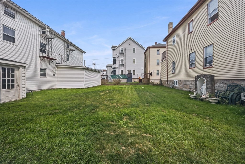 231 County St, Fall River, MA, 231 County St, Fall River, MA Photo #38