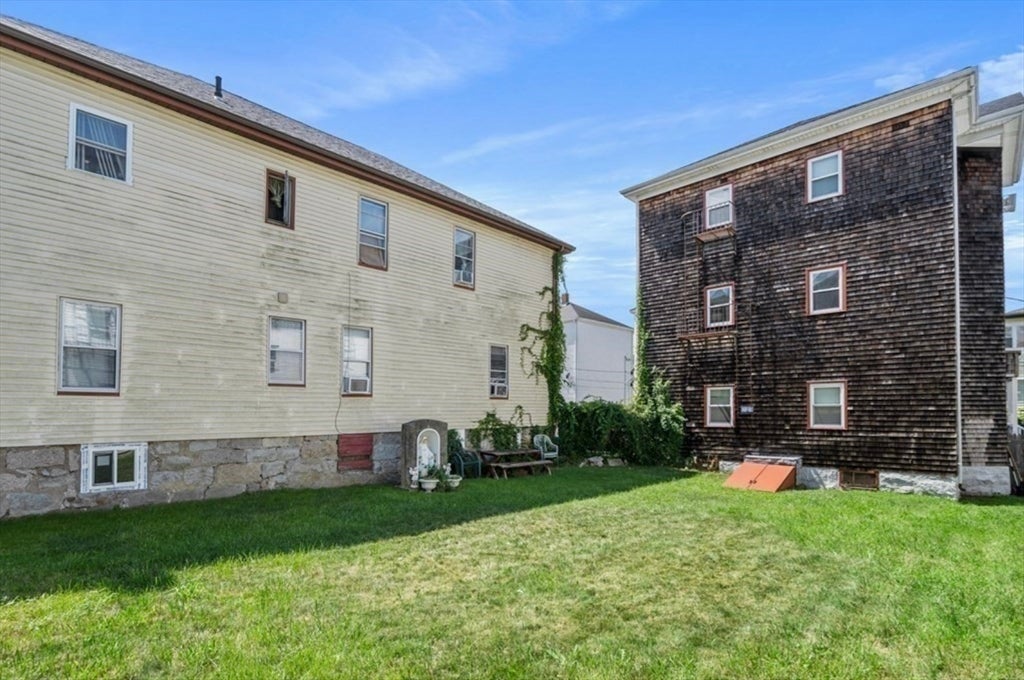 231 County St, Fall River, MA, 231 County St, Fall River, MA Photo #32