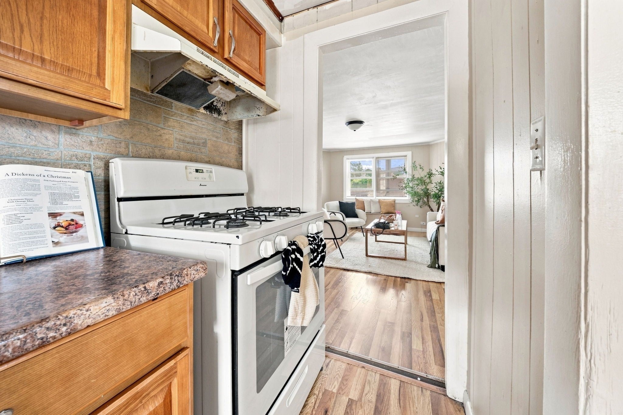 231 County St, Fall River, MA, 231 County St, Fall River, MA Photo #22