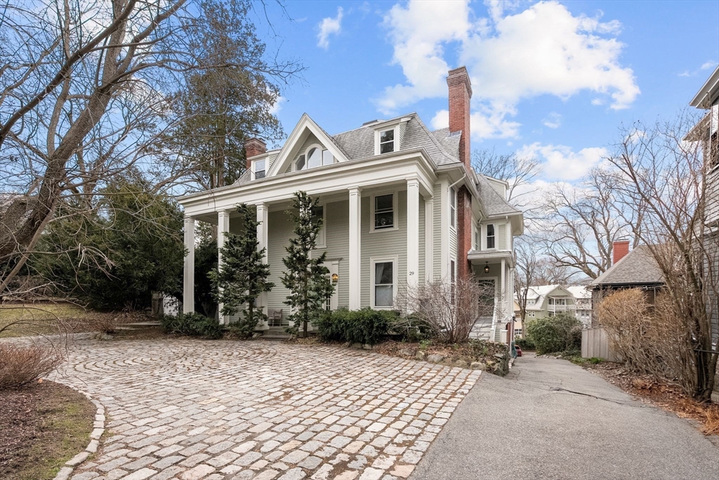 29 Greenough Ave 2