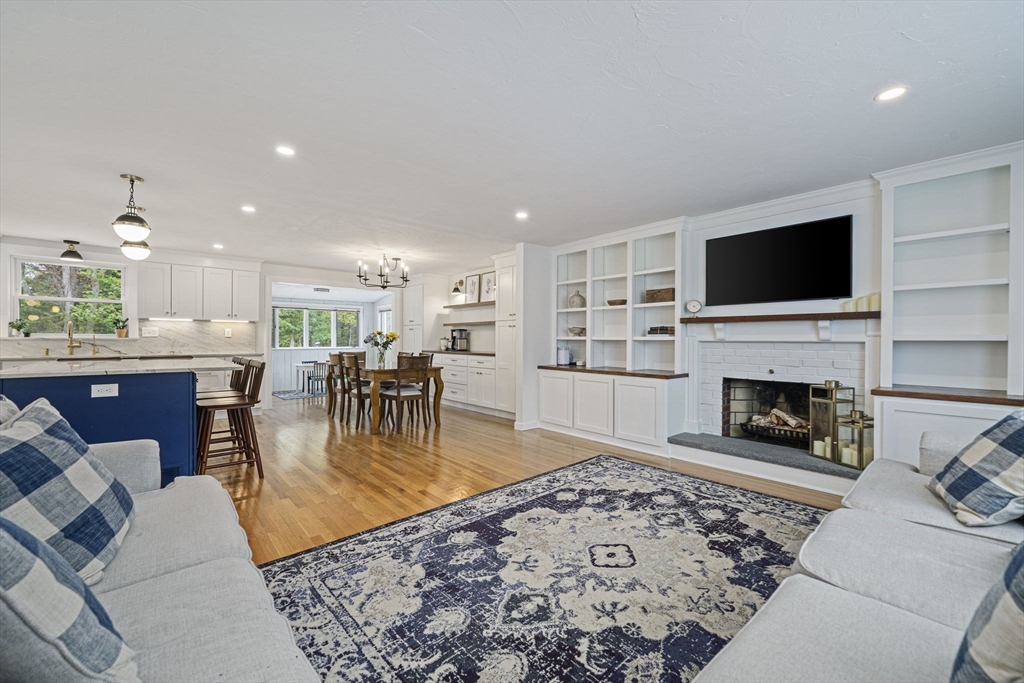 2 Casey St, Canton, MA Photo #11