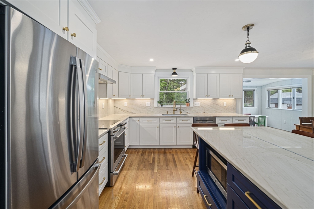 2 Casey St, Canton, MA Photo #7