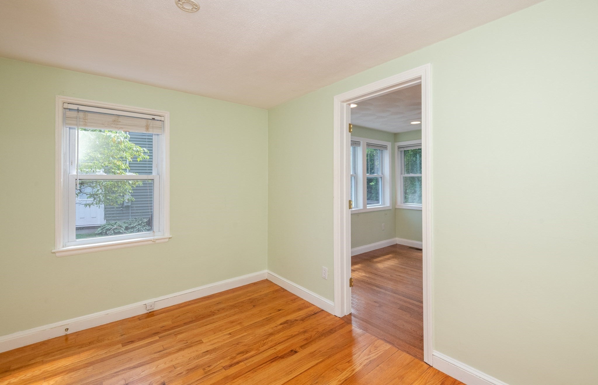 19 Penny Lane, Stoneham, MA Photo #16