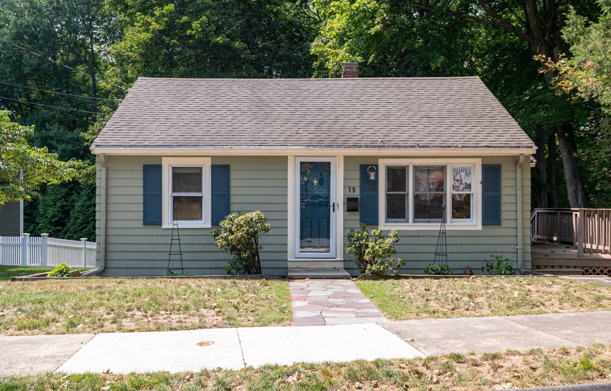 19 Penny Lane, Stoneham, MA Photo #2