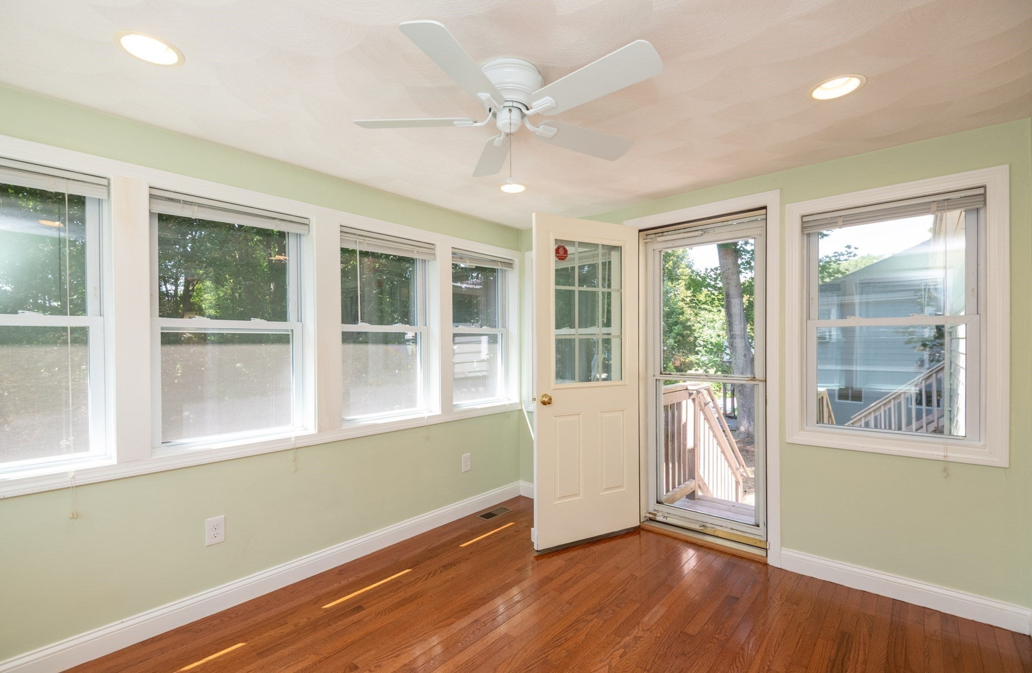 19 Penny Lane, Stoneham, MA Photo #19