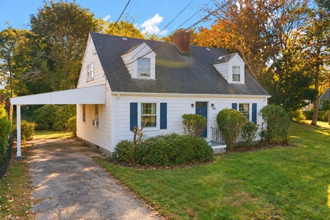 Photo of 865 Smith Neck Rd, Dartmouth, MA 02748 (MLS # 73596778)