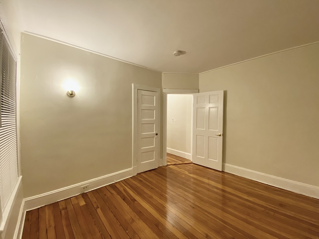 132 Oxford St #1A, Cambridge, MA Photo #2