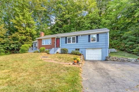 22 Harvey Ln Westborough MA 01581