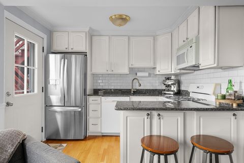 193 W 5th St 3 Boston MA 02127
