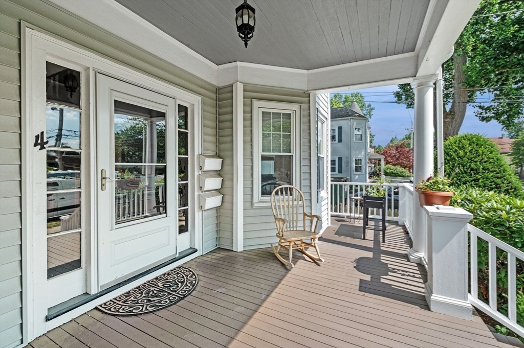 4 Alden St 1