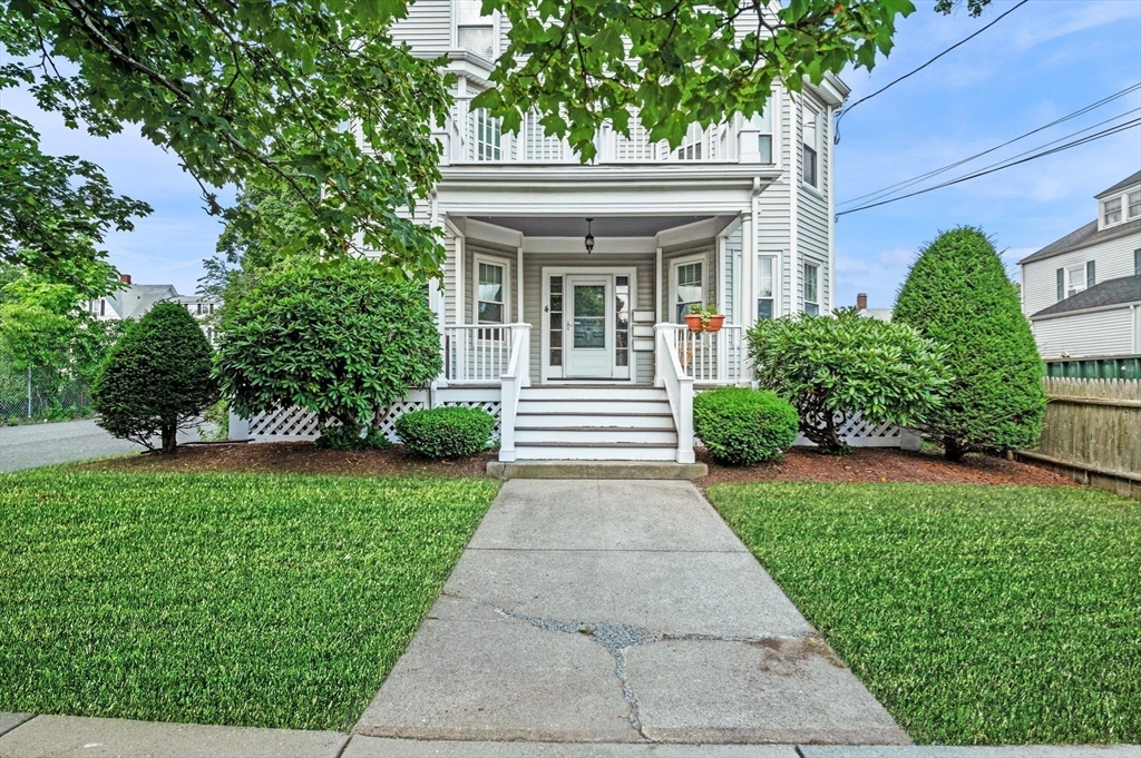 4 Alden St 1