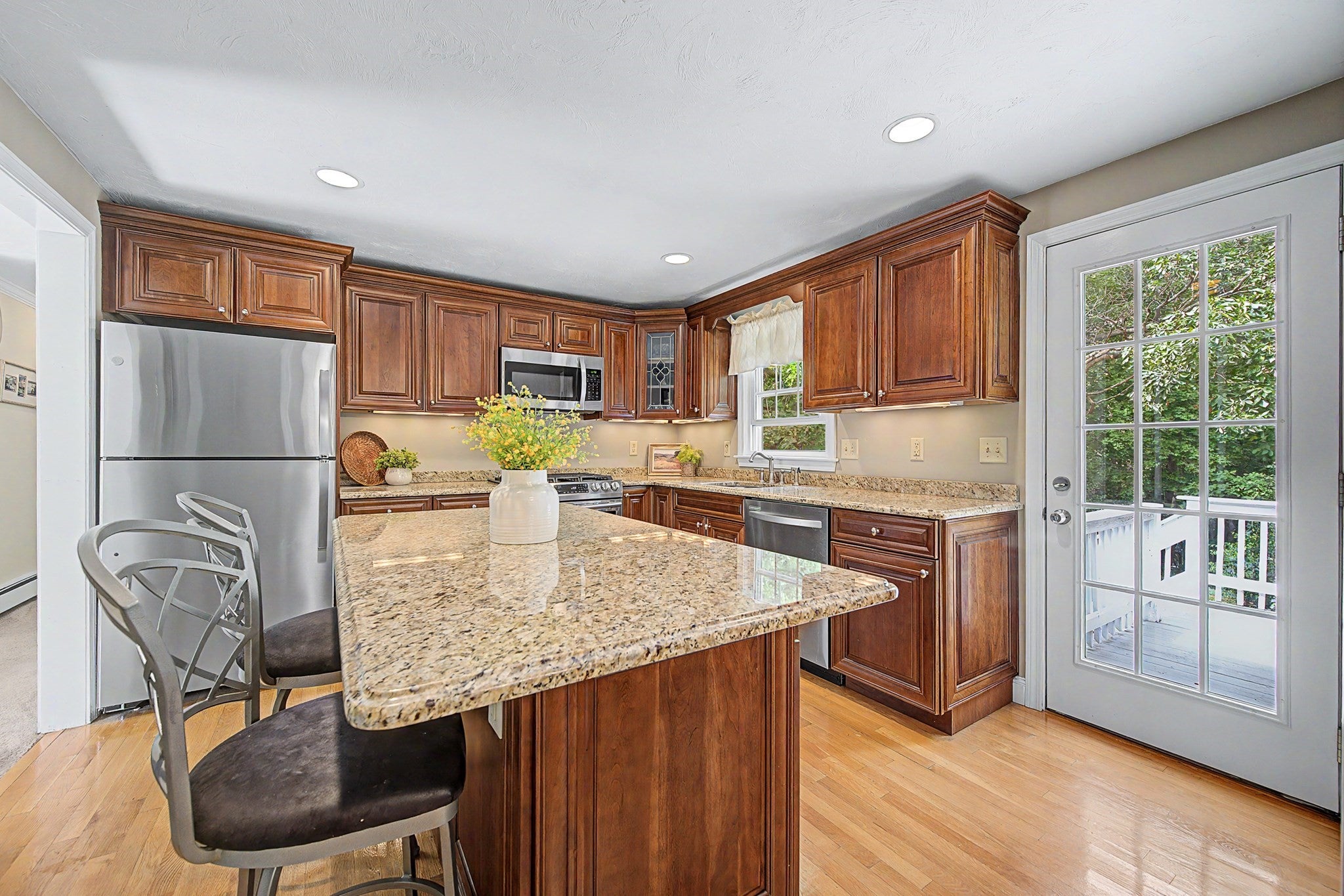 23 Evergreen Way, Dedham, MA Photo #12