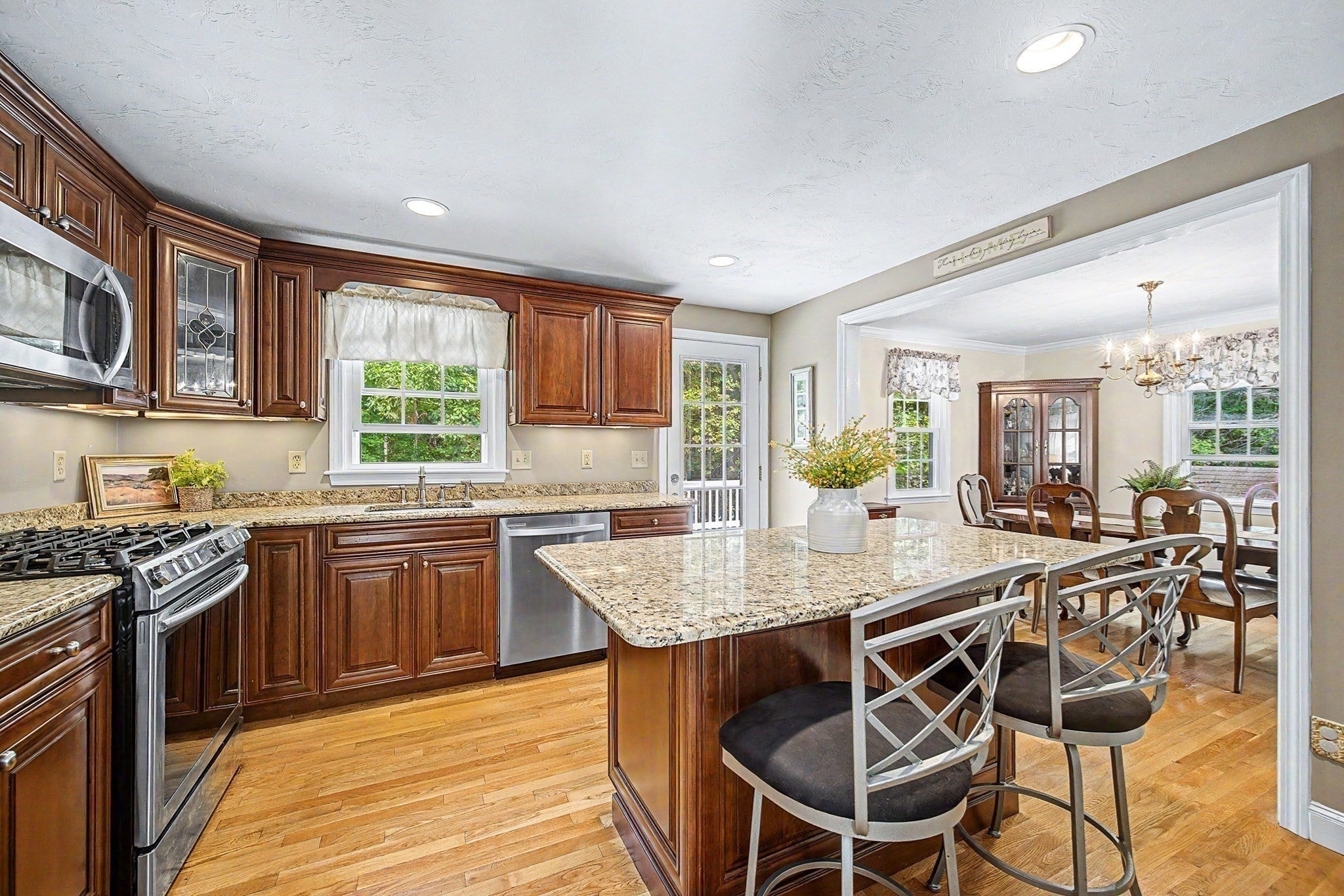 23 Evergreen Way, Dedham, MA Photo #13
