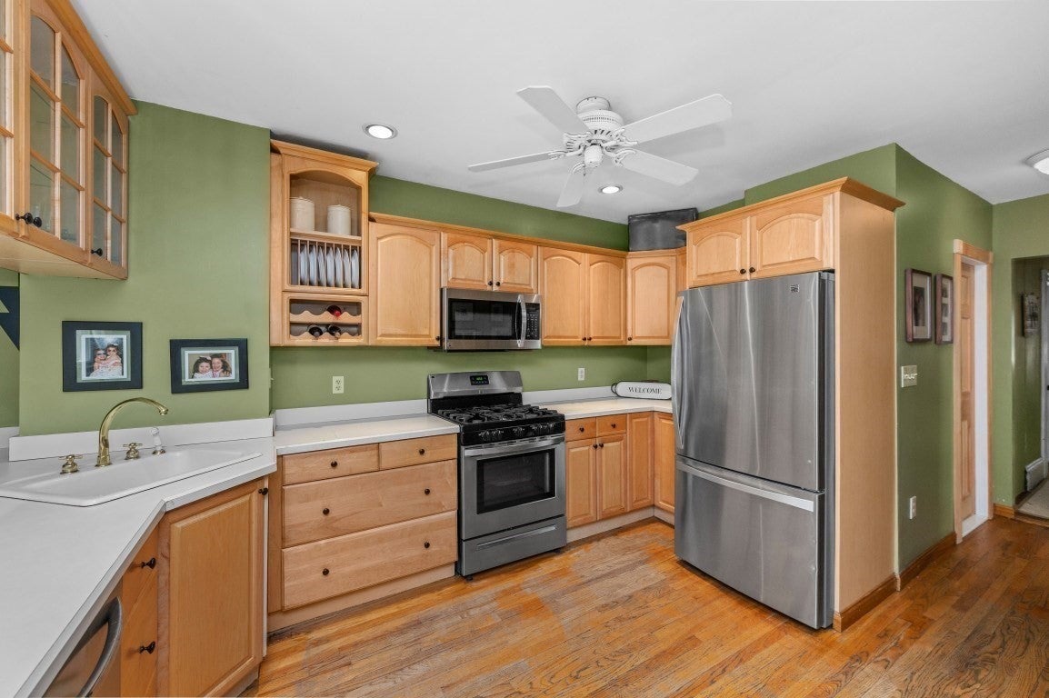 683 East 5th St