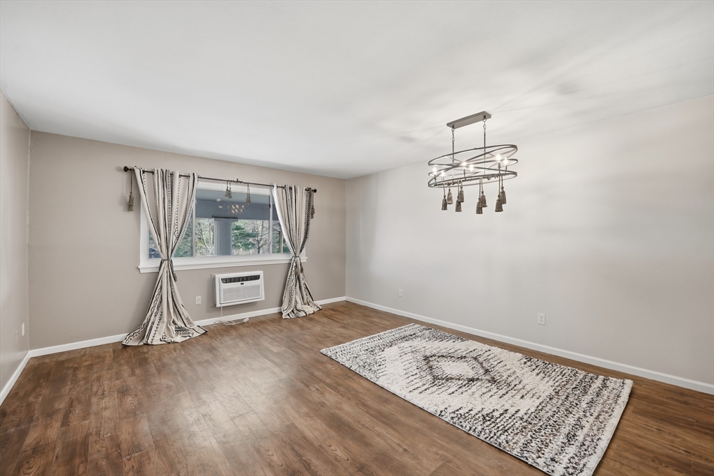 74 Barrett St 302