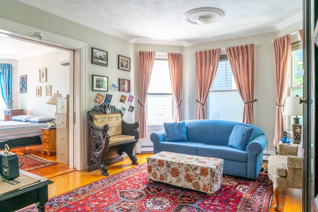 31 Cushing Ave 1
