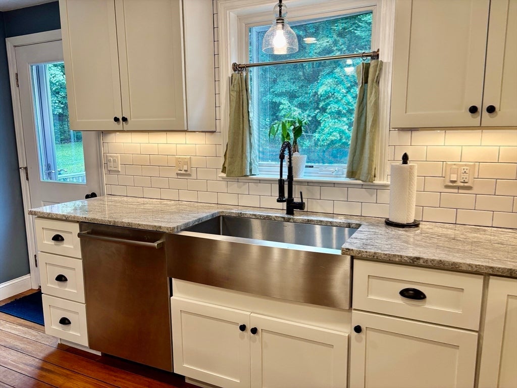 19 E Applewood DR, Charlton, MA, 19 E Applewood DR, Charlton, MA Photo #16