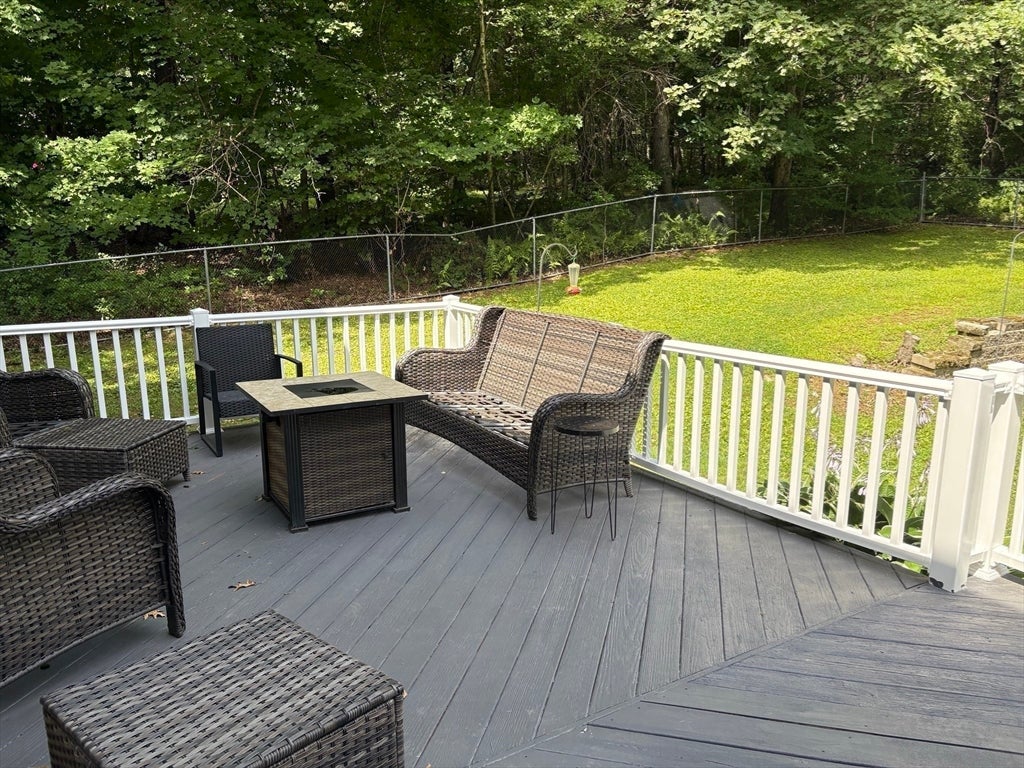 19 E Applewood DR, Charlton, MA, 19 E Applewood DR, Charlton, MA Photo #7