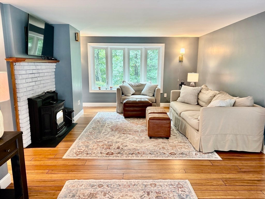 19 E Applewood DR, Charlton, MA, 19 E Applewood DR, Charlton, MA Photo #21