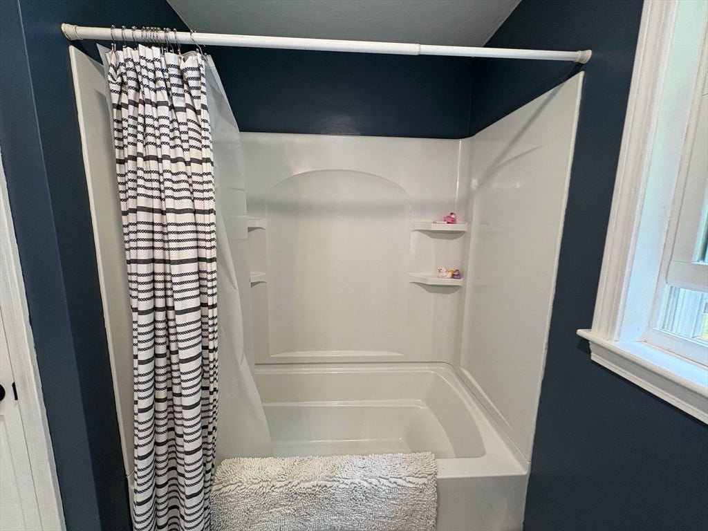 19 E Applewood DR, Charlton, MA, 19 E Applewood DR, Charlton, MA Photo #41