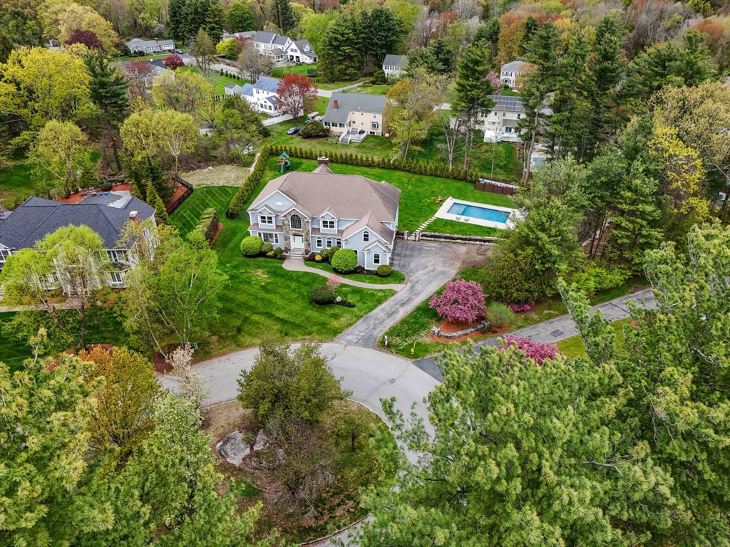8 Hitchcock Farm Rd