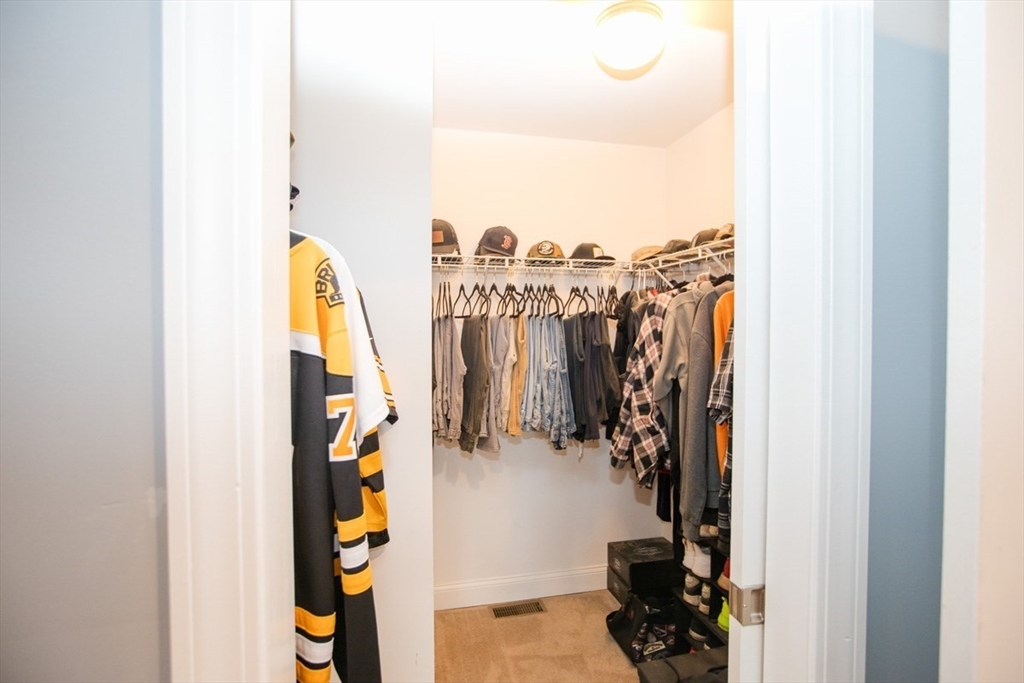 33 Rhinecliffe Road, Swansea, MA Photo #13