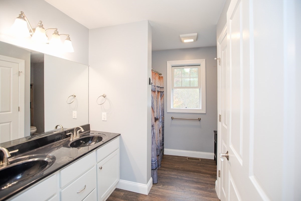 33 Rhinecliffe Road, Swansea, MA Photo #14