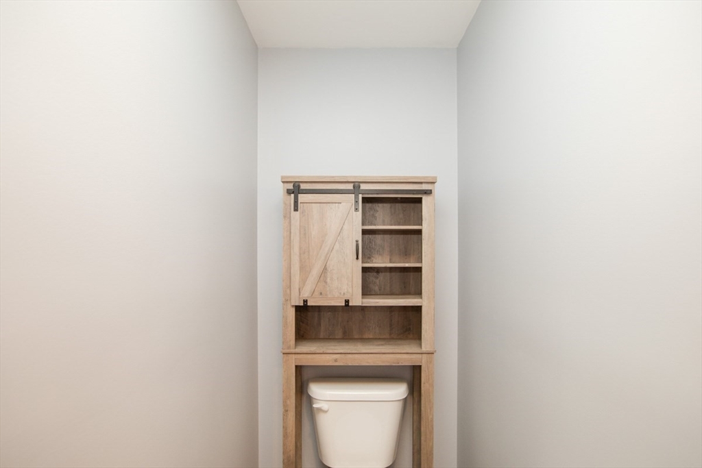 33 Rhinecliffe Road, Swansea, MA Photo #15