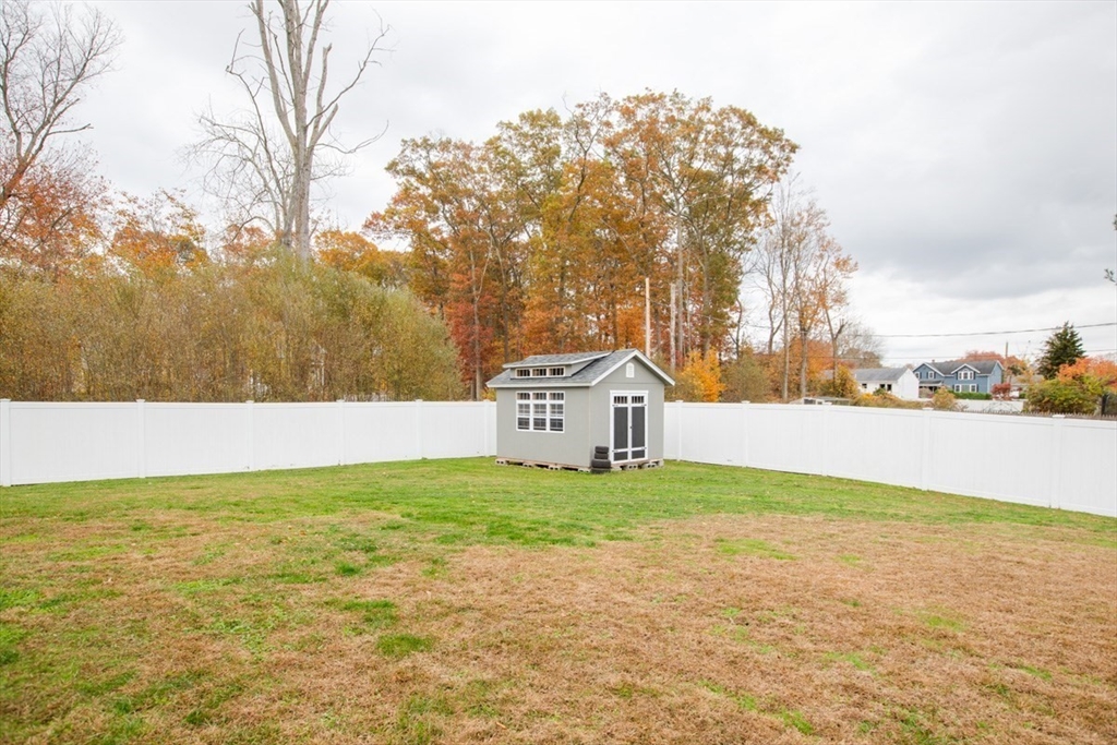 33 Rhinecliffe Road, Swansea, MA Photo #36