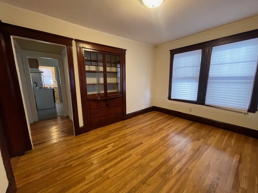 10 Breck St 1