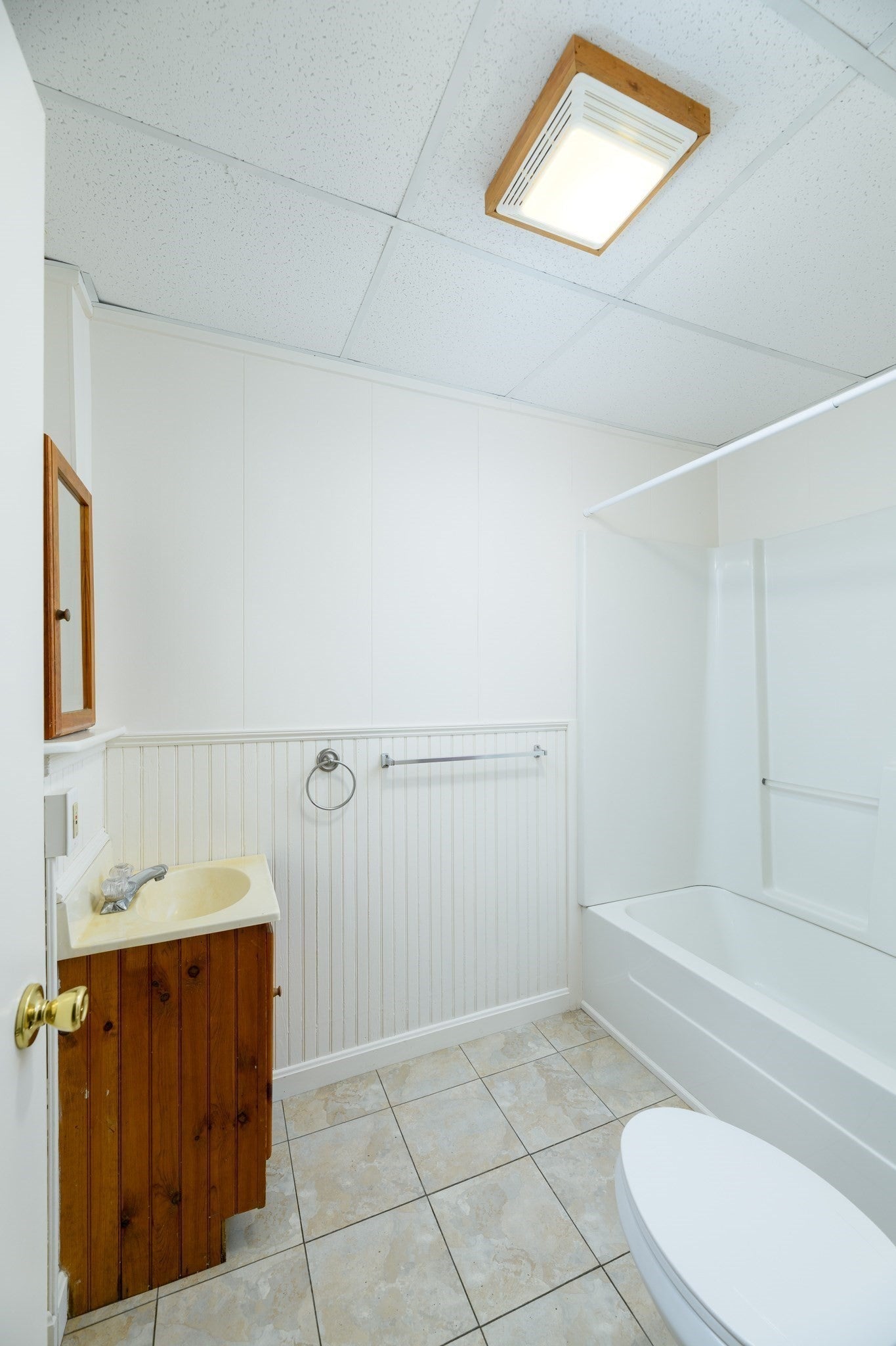 50 Pleasant St, Barre, MA Photo #16