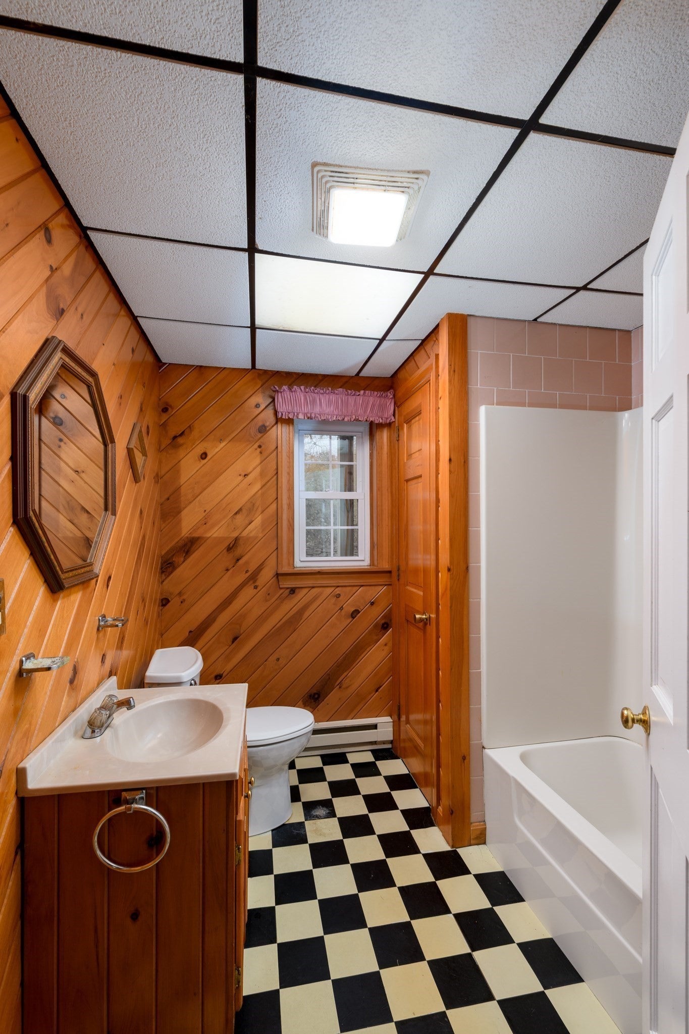 50 Pleasant St, Barre, MA Photo #10