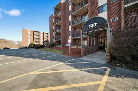 Photo of 137 Franklin St #406, Stoneham, MA 02180 (MLS # 73461194)