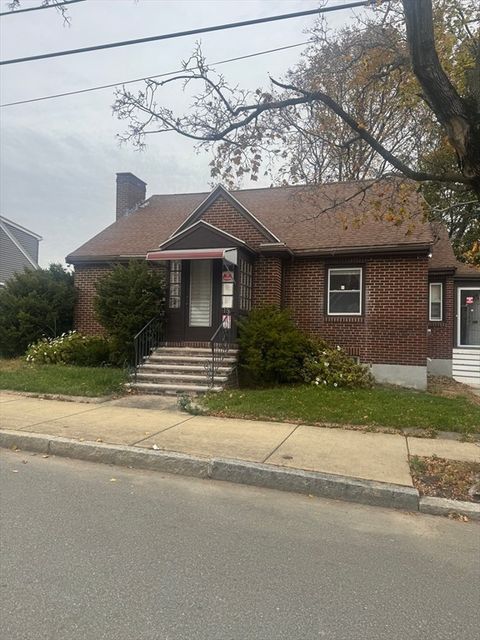 15 Englewood Chelsea MA 02150