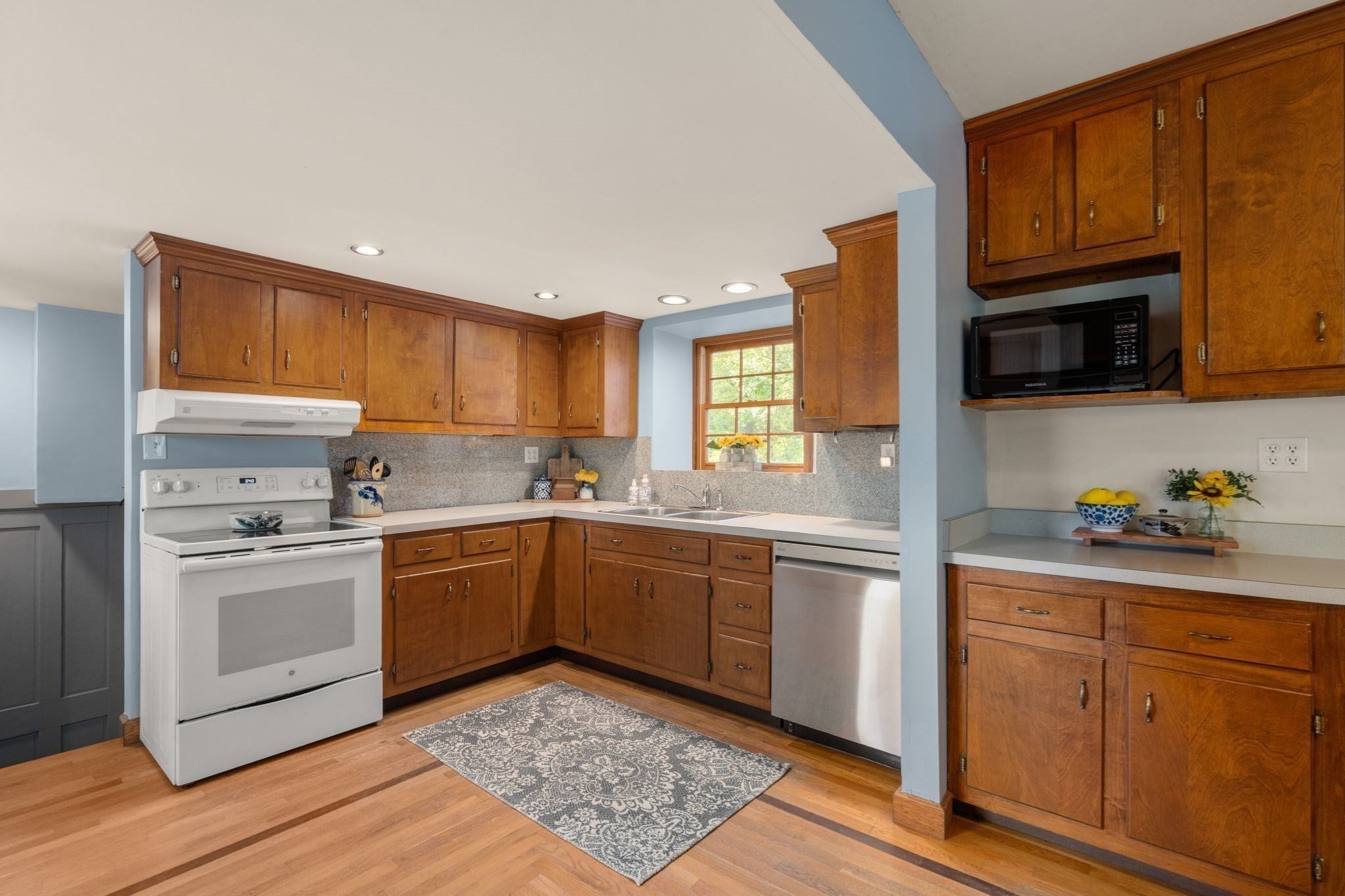 102 Concord Road, Sudbury, MA, 102 Concord Road, Sudbury, MA Photo #9